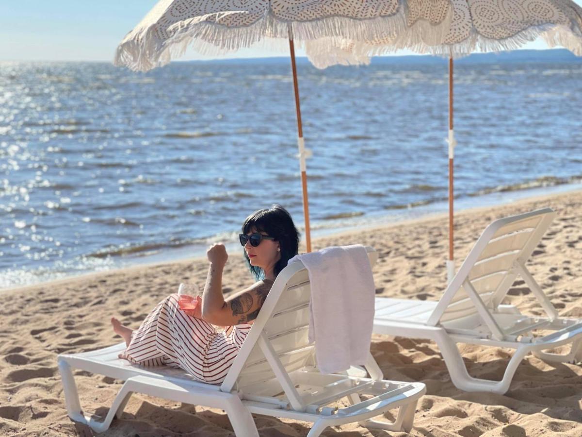 The Finch Beach Resort North Bay Esterno foto